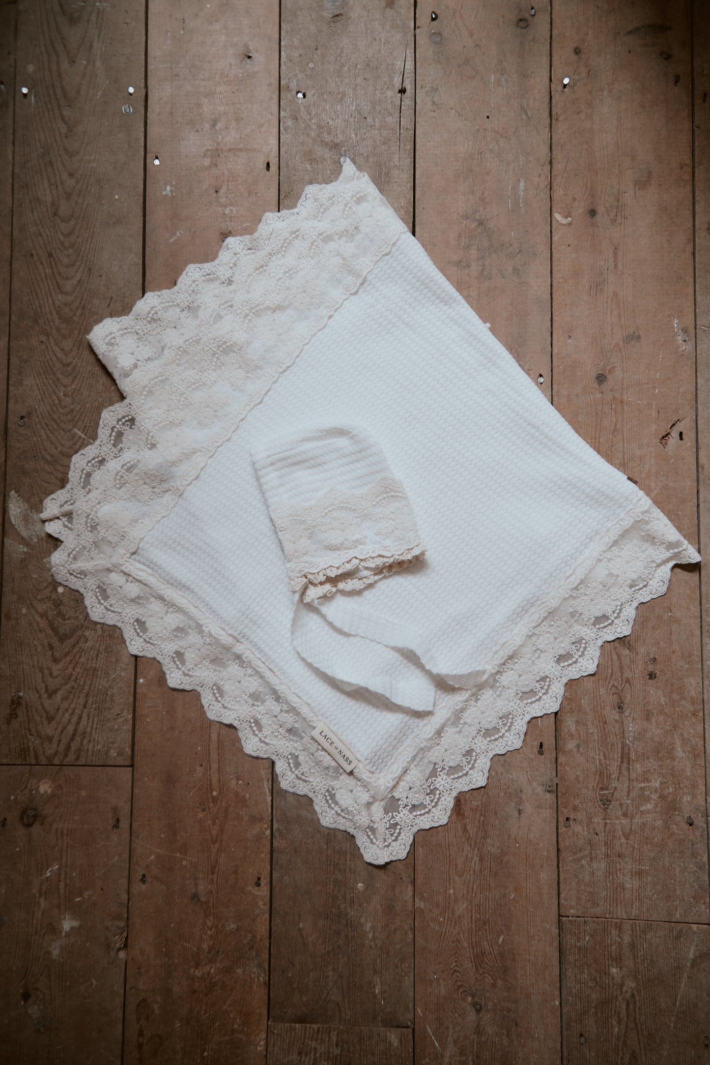 New Born Bonnet and Blanket set